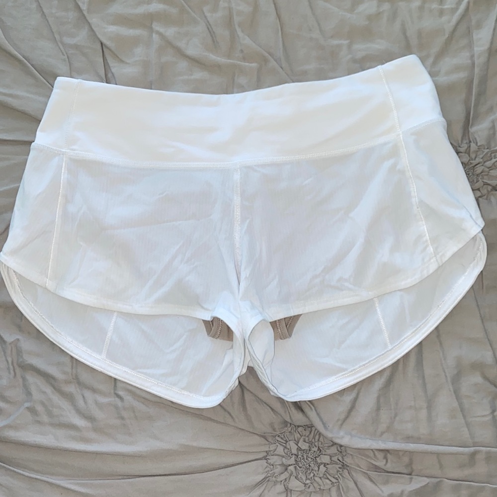 Lululemon Speed Up Shorts Size 4 2.5”